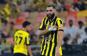 《索尼克 缤纷色彩 究极版》介绍“星光嘉年华”和“派勒那威斯”